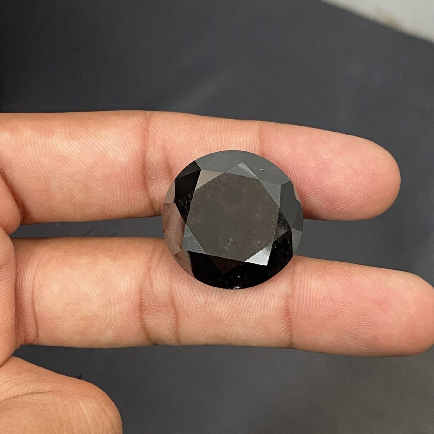 68.16 Carat Round Shape Black Diamond - Image 2